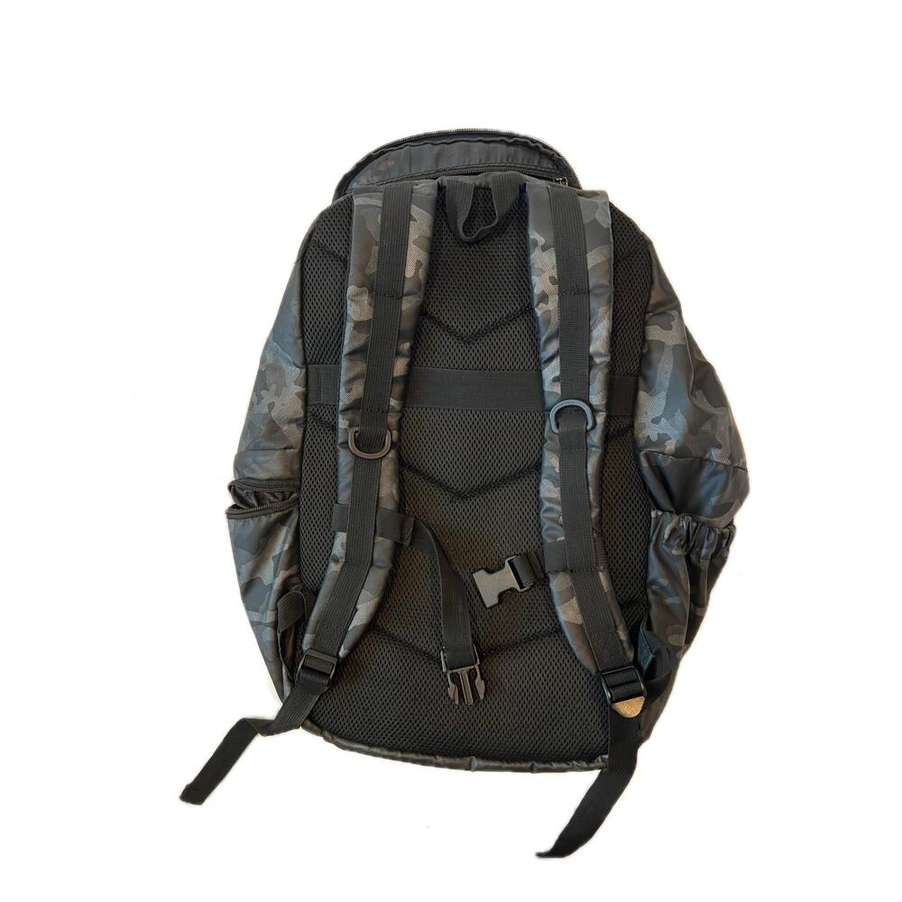 Battletron Camo Backpack - Picture 2 of 4